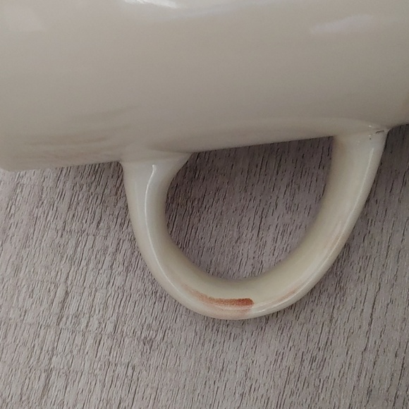 Gibson Beige or Light Yellow Ribbed Coffee Mug - Picture 4 of 4